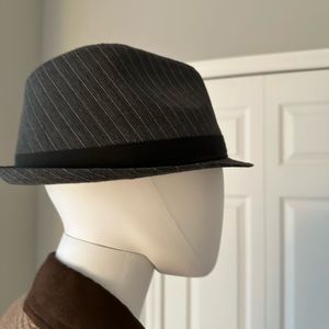 TREVERO GREY PINSTRIPE HAT SIZE LARGE